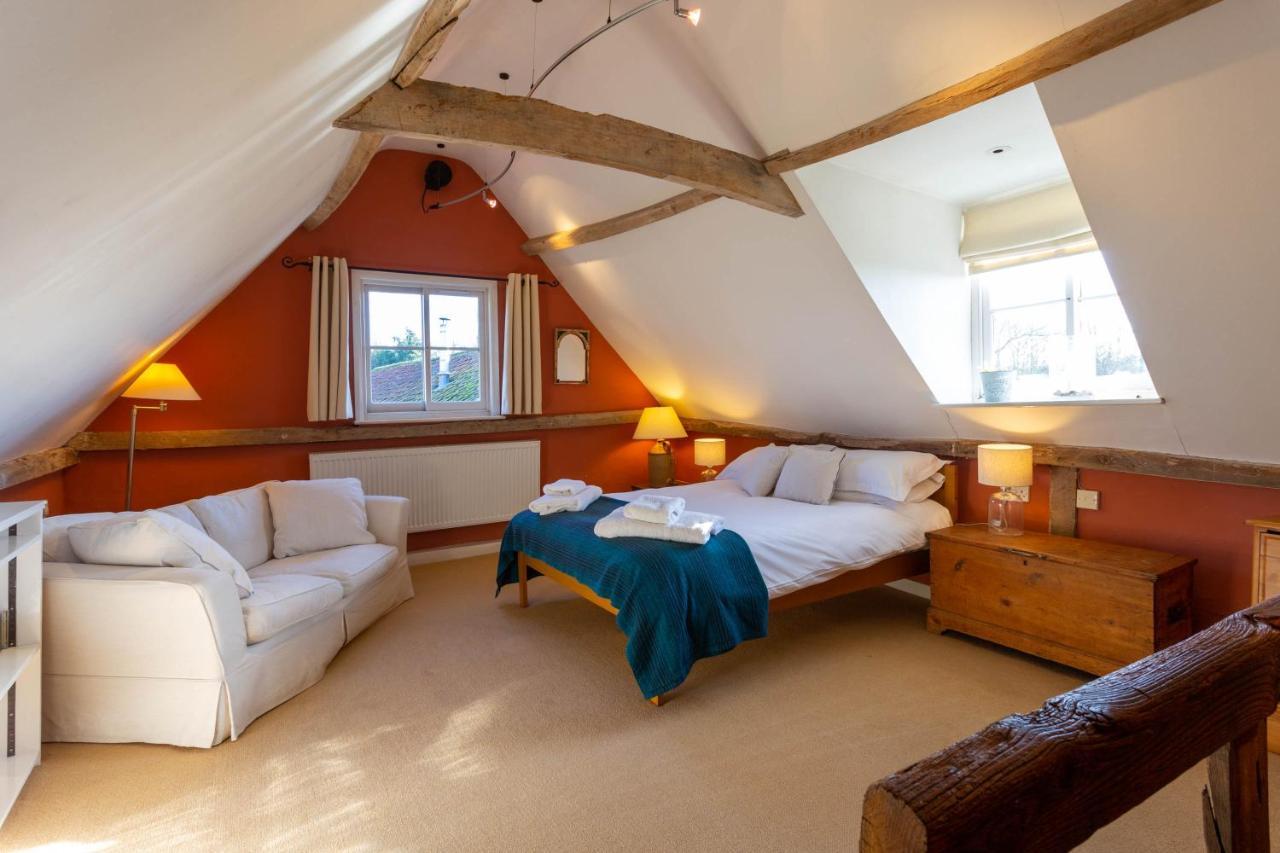 Pounce Hall -Stunning Historic Home In Rural Essex 새프런월든 외부 사진